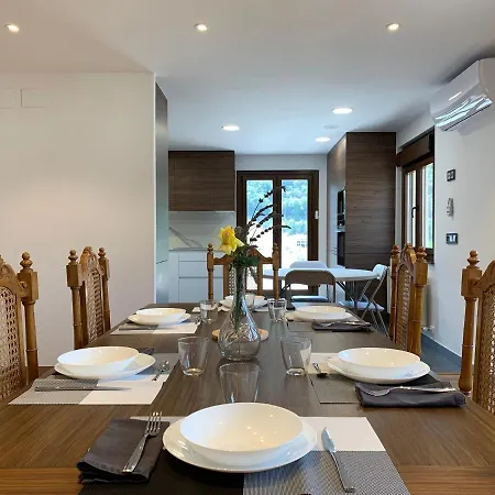 Cal Canal Apartment Montferrer